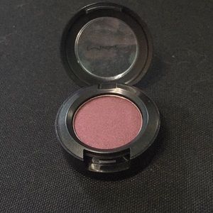 Mac cosmetics eyeshadow